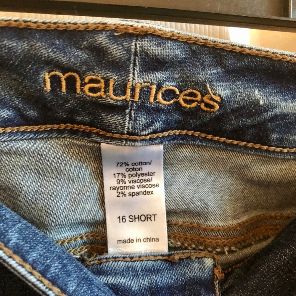 Maurices Jeans Size 16 short